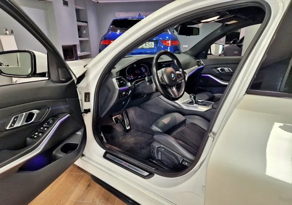 BMW Seria 3 cena 139999 przebieg: 82105, rok produkcji 2019 z Góra małe 596